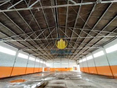 Galpão / Depósito / Armazém para venda ou aluguel, 2500m² no Embu-Guaçu, Embu-Guaçu