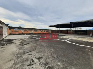 Loja / Salão / Ponto Comercial para alugar, 300m² no Centro, Queimados