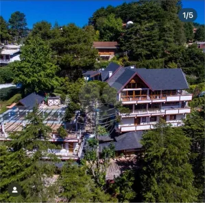 Loja / Salão / Ponto Comercial com 15 Quartos à venda, 1500m² no Vila Inglesa, Campos do Jordão
