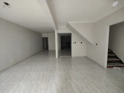 Prédio Inteiro para alugar, 200m² no Centro, Santo André