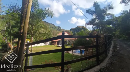 Fazenda / Sítio / Chácara com 2 Quartos à venda, 1000m² no Dorândia, Barra do Piraí
