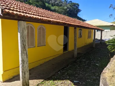 Fazenda / Sítio / Chácara com 2 Quartos à venda, 70m² no Arrozal, Piraí