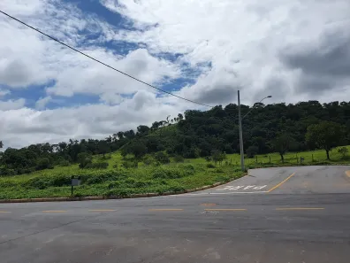 Terreno / Lote / Condomínio à venda, 360m² no Triângulo, Pedro Leopoldo
