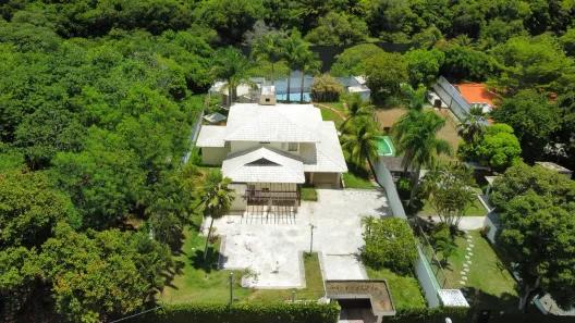 Casa de Condomínio com 4 Quartos à venda, 600m² no Portão, Lauro de Freitas