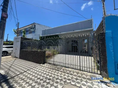 Casa com 4 Quartos para alugar, 200m² no Centro, Aracaju