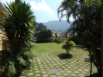 Casa Comercial com 5 Quartos para alugar, 467m² no Quitandinha, Petrópolis