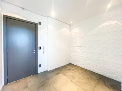 Conjunto Comercial / Sala para alugar, 35m² no Campo Comprido, Curitiba