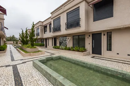 Casa de Condomínio com 3 Quartos para alugar, 158m² no Jardim Social, Curitiba