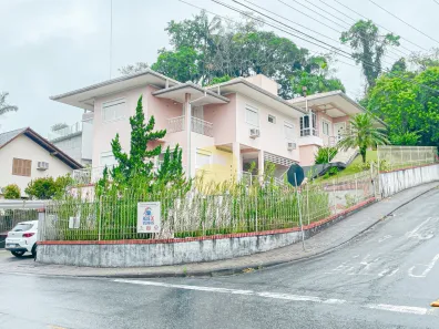 Casa com 4 Quartos para alugar, 316m² no Do Salto, Blumenau