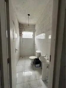 Galpão / Depósito / Armazém para alugar, 270m² no Jardim Baronesa, Taubaté
