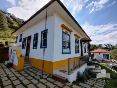 Fazenda / Sítio / Chácara com 4 Quartos à venda, 250m² no Pedro do Rio, Petrópolis