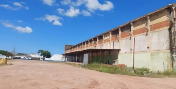 Galpão / Depósito / Armazém com 8 Quartos à venda, 7000m² no Parque Santos Dumont, Campos dos Goytacazes