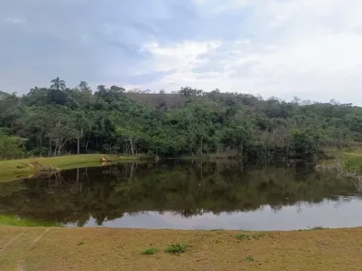 Fazenda / Sítio / Chácara com 5 Quartos à venda, 6000m² no Ajuda, Guararema