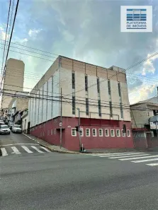 Galpão / Depósito / Armazém para venda ou aluguel, 749m² no Centro, Bragança Paulista