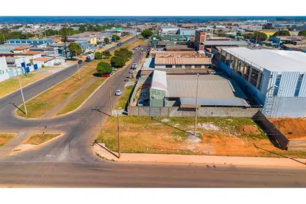 Galpão / Depósito / Armazém com 4 Quartos à venda, 750m² no Setor Industrial, Brasília