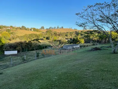 Fazenda / Sítio / Chácara com 4 Quartos para venda ou aluguel, 208m² no Chácaras Rurais Guararema, Jacareí