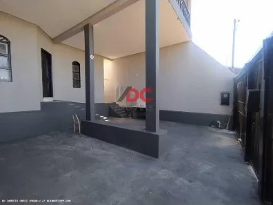 Casa com 3 Quartos para alugar, 100m² no Conjunto Habitacional Jardim Humberto Salvador, Presidente Prudente