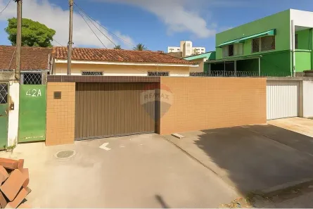 Casa com 4 Quartos para alugar, 179m² no Campo Grande, Recife