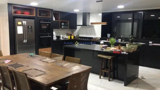 Casa com 4 Quartos à venda, 400m² no Castelanea, Petrópolis