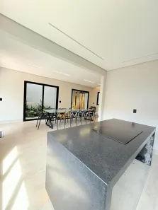 Sobrado com 3 Quartos à venda, 250m² no Parque Solar do Agreste B, Rio Verde