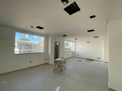 Conjunto Comercial / Sala para alugar, 38m² no Centro, Chapecó