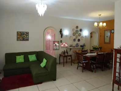 Casa Comercial com 3 Quartos para alugar, 199m² no Centro, Jacareí