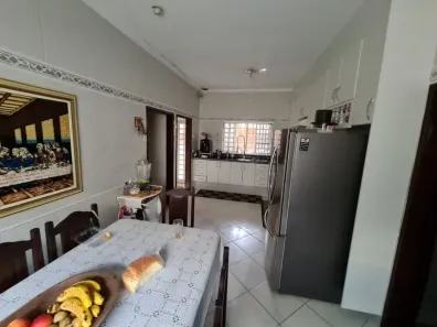 Casa com 2 Quartos à venda, 200m² no Residencial Furlan, Santa Bárbara D'Oeste