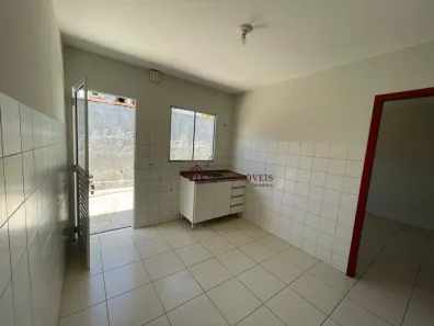 Casa com 2 Quartos para alugar, 55m² no Vila Pasti, Louveira