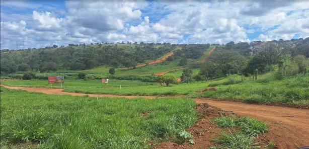 Terreno / Lote / Condomínio à venda, 371m² no Felipe Cláudio de Sales, Pedro Leopoldo