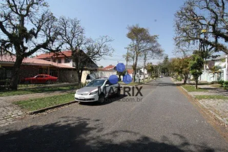 Casa com 3 Quartos para alugar, 244m² no Jardim Social, Curitiba