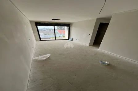 Sobrado com 3 Quartos à venda, 195m² no Uberaba, Curitiba