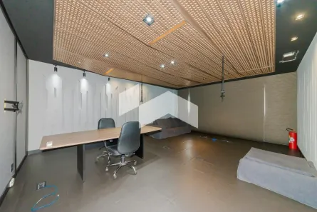 Conjunto Comercial / Sala para alugar, 57m² no Centro, Curitiba