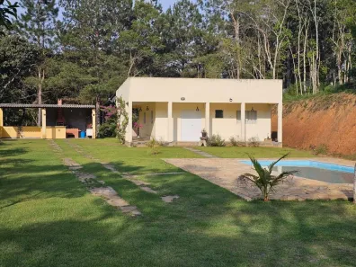 Fazenda / Sítio / Chácara com 3 Quartos à venda, 4900m² no Centro, Juquitiba