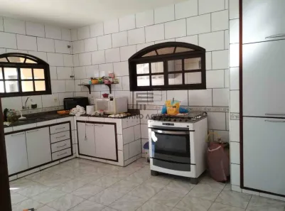 Casa com 4 Quartos à venda, 191m² no Vila Capri, Araruama