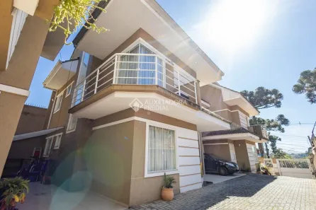 Sobrado com 3 Quartos à venda, 148m² no Barreirinha, Curitiba