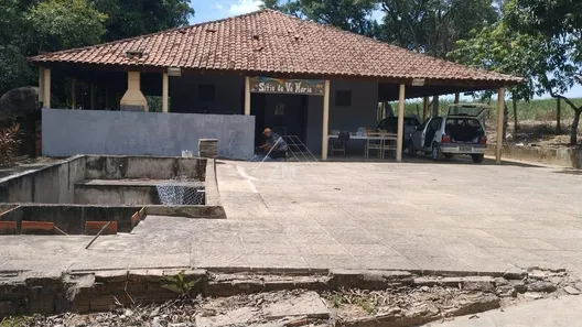 Fazenda / Sítio / Chácara com 2 Quartos à venda, 96800m² no , Capivari