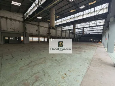 Galpão / Depósito / Armazém para alugar, 5000m² no Piraporinha, Diadema