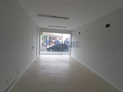 Loja / Salão / Ponto Comercial para alugar, 60m² no Centro, Apucarana
