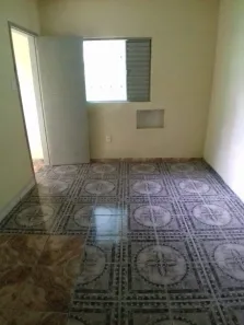 Casa com 2 Quartos para alugar, 18m² no Vila São João, São João de Meriti
