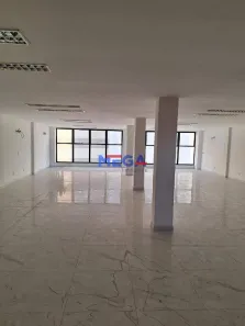 Prédio Inteiro para alugar, 180m² no Jereissati I, Maracanaú