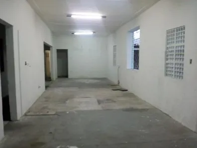 Prédio Inteiro para alugar, 960m² no Montese, Fortaleza