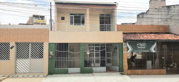 Casa com 4 Quartos à venda, 236m² no Palestina, Aracaju