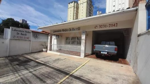 Prédio Inteiro com 3 Quartos para venda ou aluguel, 257m² no Vila Itapura, Campinas