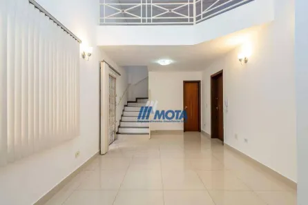Casa com 3 Quartos para alugar, 180m² no Bacacheri, Curitiba
