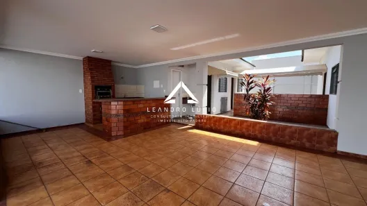 Casa com 3 Quartos à venda, 313m² no Setor Cristina II, Trindade