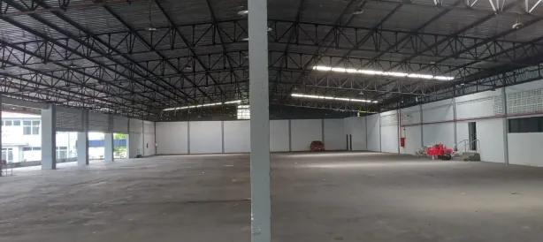 Galpão / Depósito / Armazém para alugar, 2700m² no Japiim, Manaus