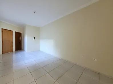 Casa com 3 Quartos para alugar, 100m² no Parque das Laranjeiras, Maringá