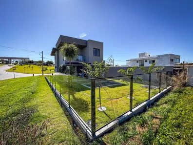 Casa de Condomínio com 4 Quartos à venda, 220m² no Jardins Nápoles, Senador Canedo