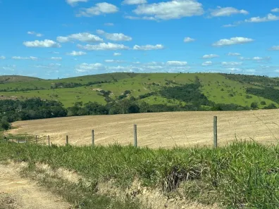 Fazenda / Sítio / Chácara à venda, 880000m² no Chácaras Coimbra, Águas Lindas de Goiás
