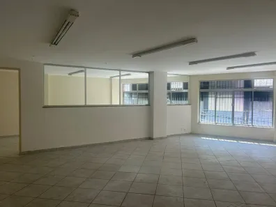 Loja / Salão / Ponto Comercial com 5 Quartos para alugar, 145m² no Centro, Belford Roxo